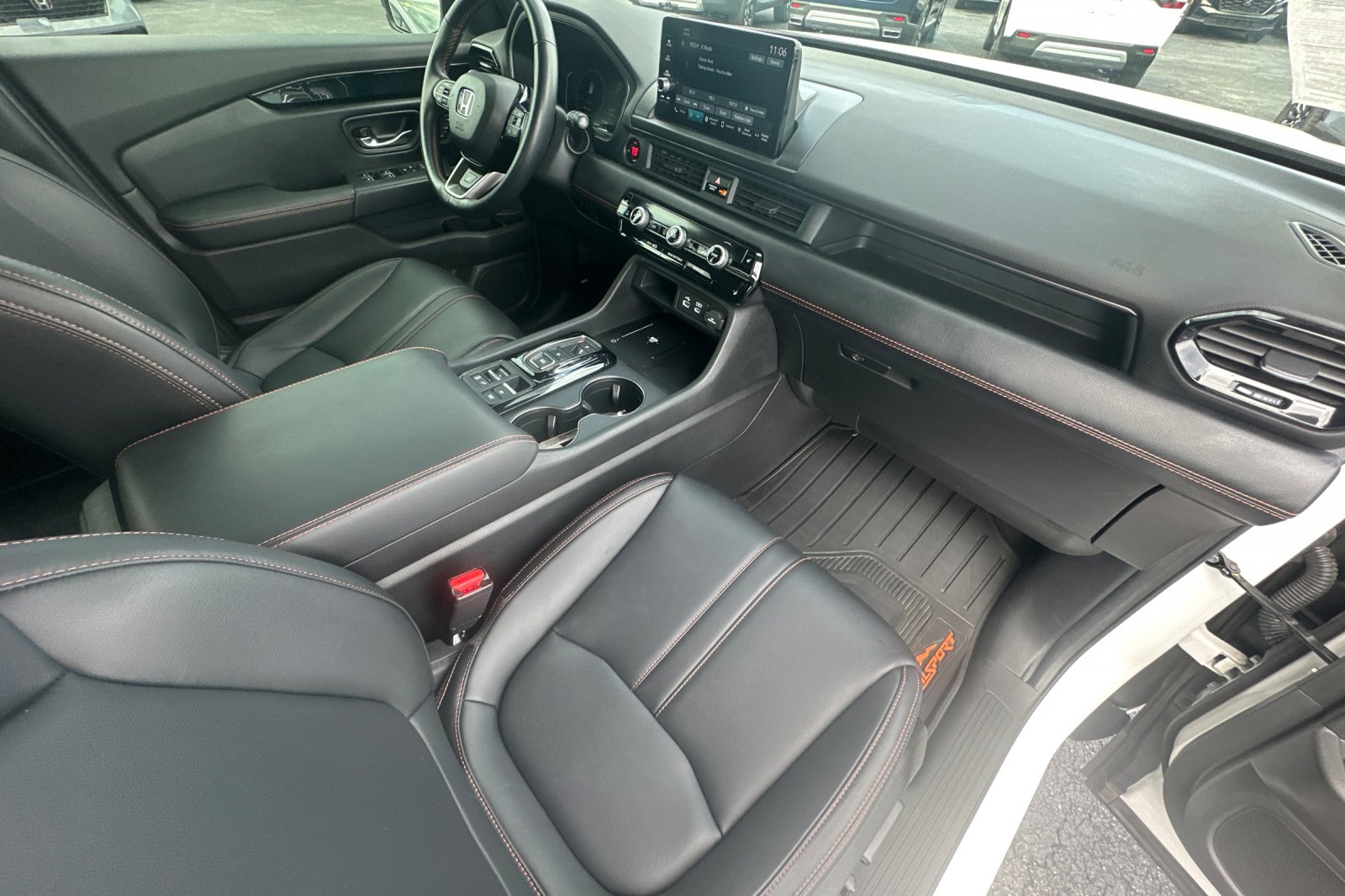 2023 Honda Pilot TrailSport photo 19