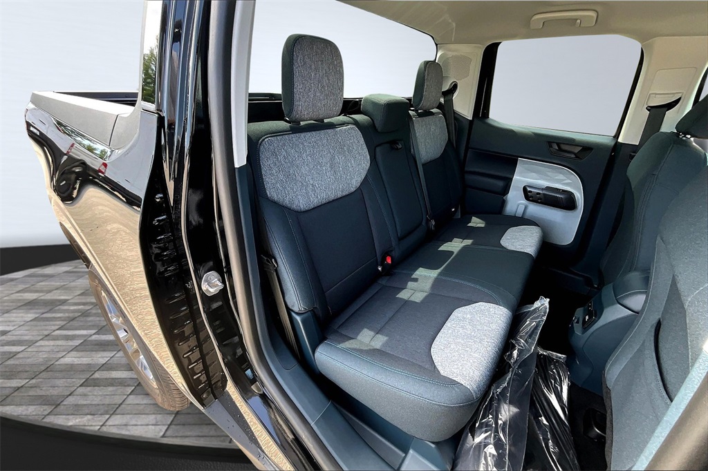 2025 Ford Maverick XLT photo 16