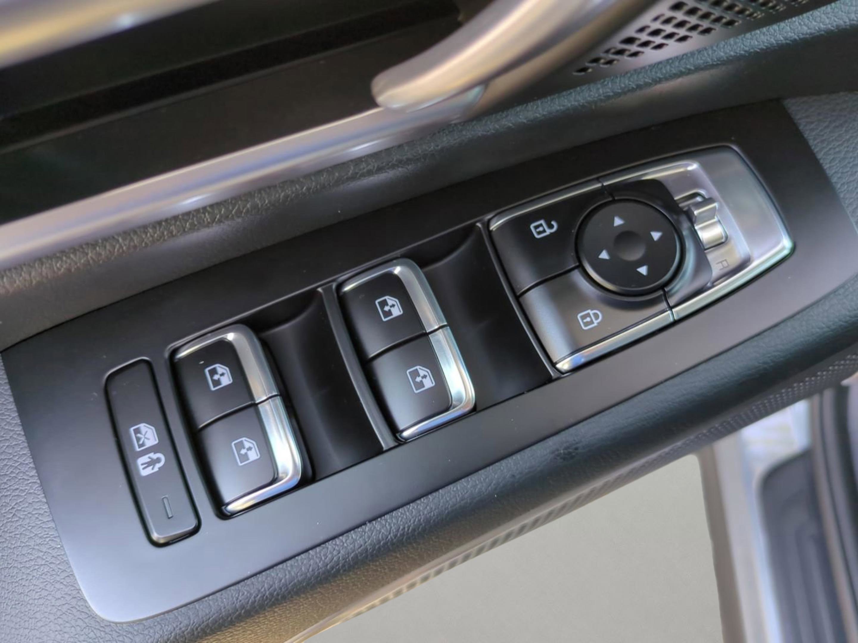 2025 Kia Telluride LX photo 25
