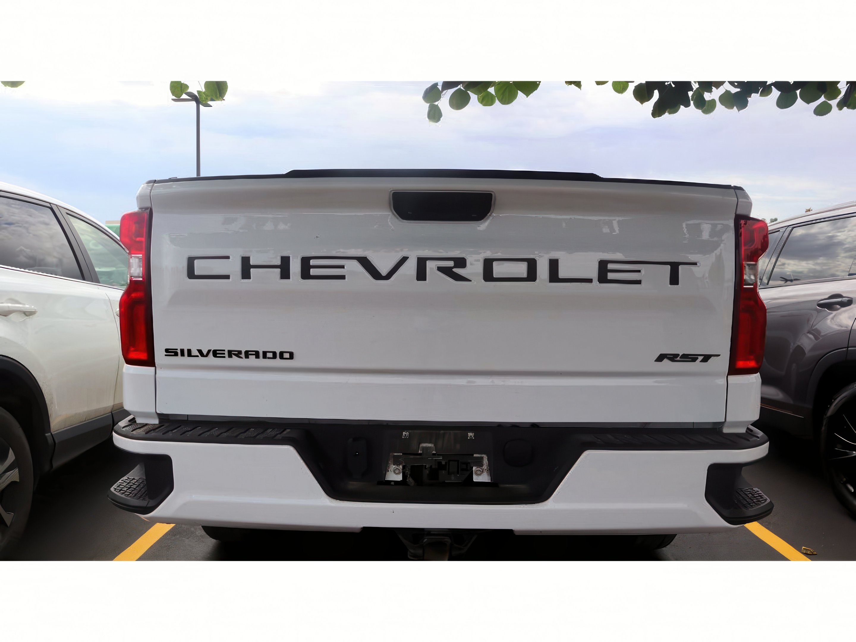 2023 Chevrolet Silverado 1500 RST photo 4