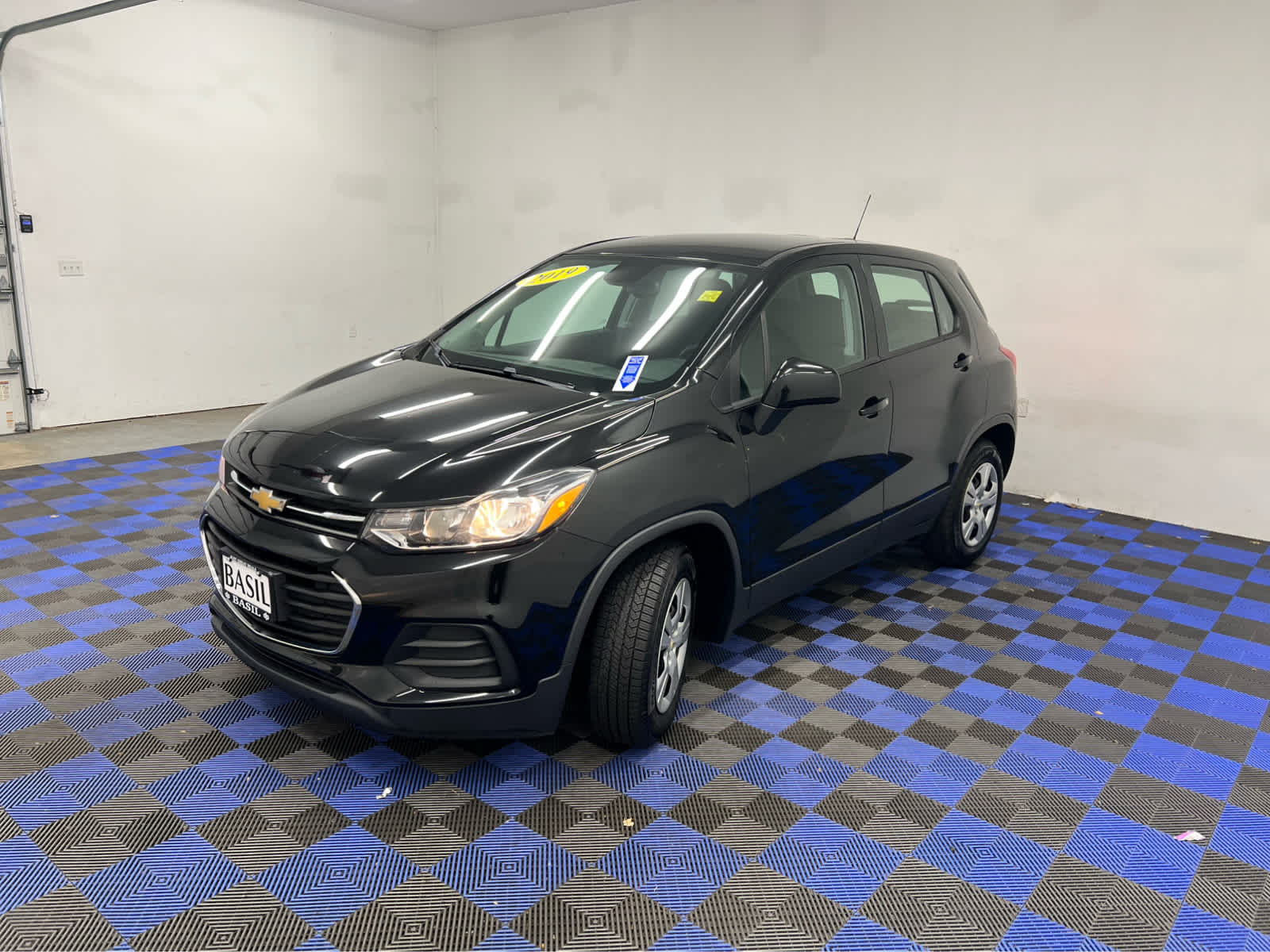 2019 Chevrolet Trax LS photo 3