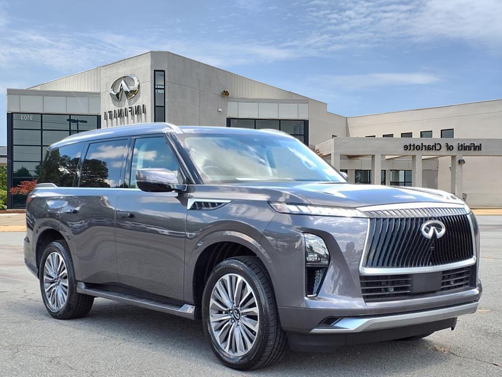 2025 INFINITI QX80 Luxe's photo