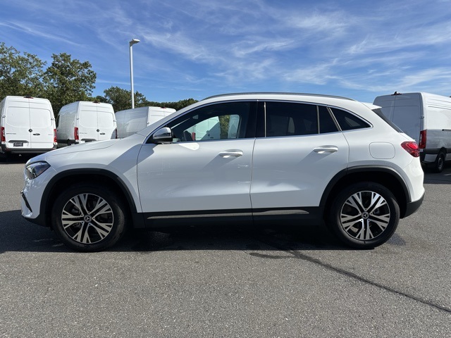 2025 Mercedes Benz GLA 250 4MATIC photo 4