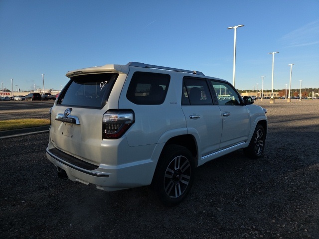 2019 Toyota 4Runner Limited photo 4