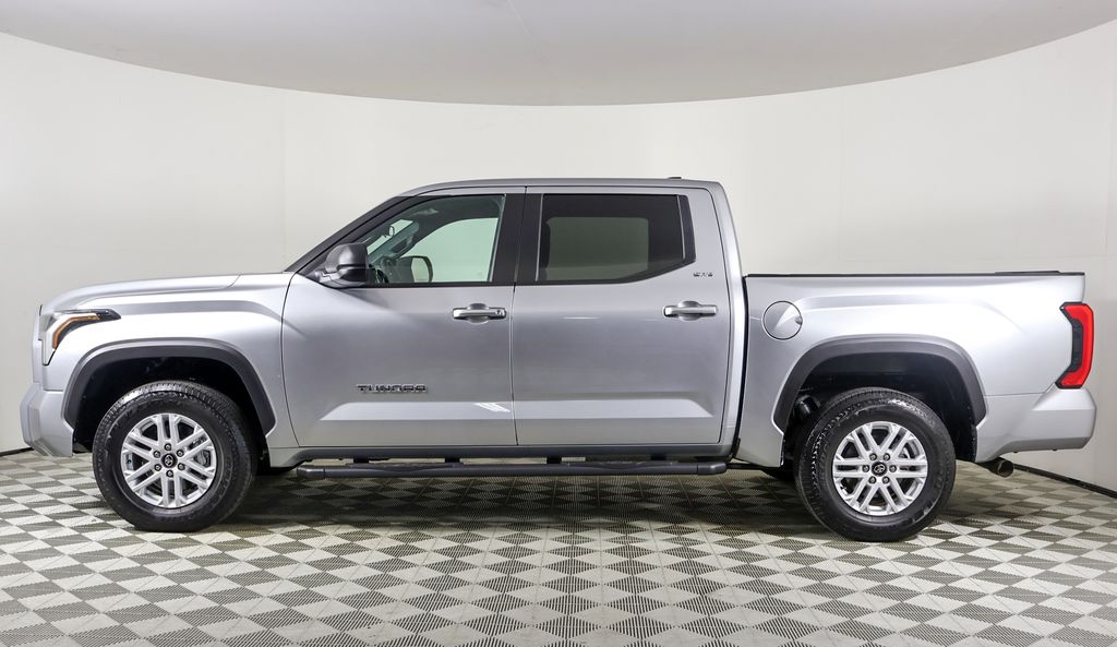 2025 Toyota Tundra SR5 photo 3