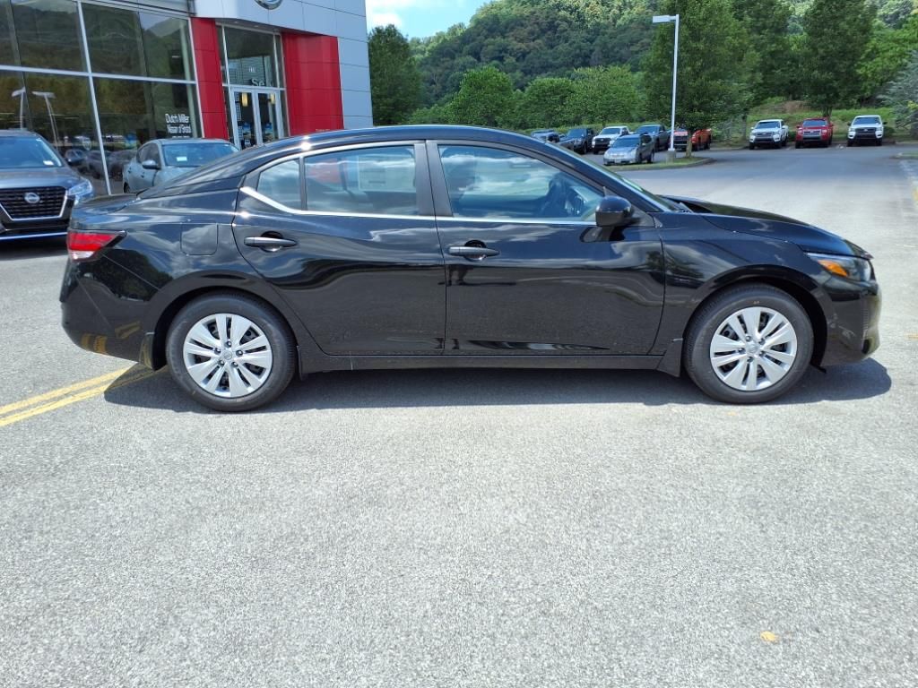 2025 Nissan Sentra S photo 2