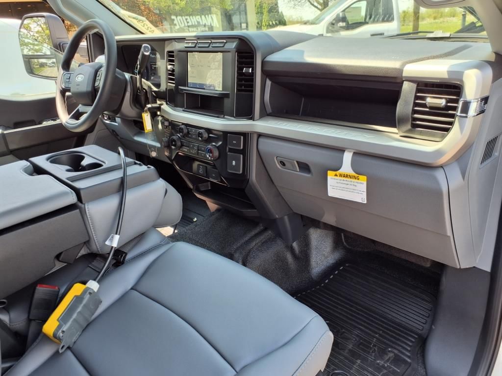 2024 Ford F-350 XL photo 10