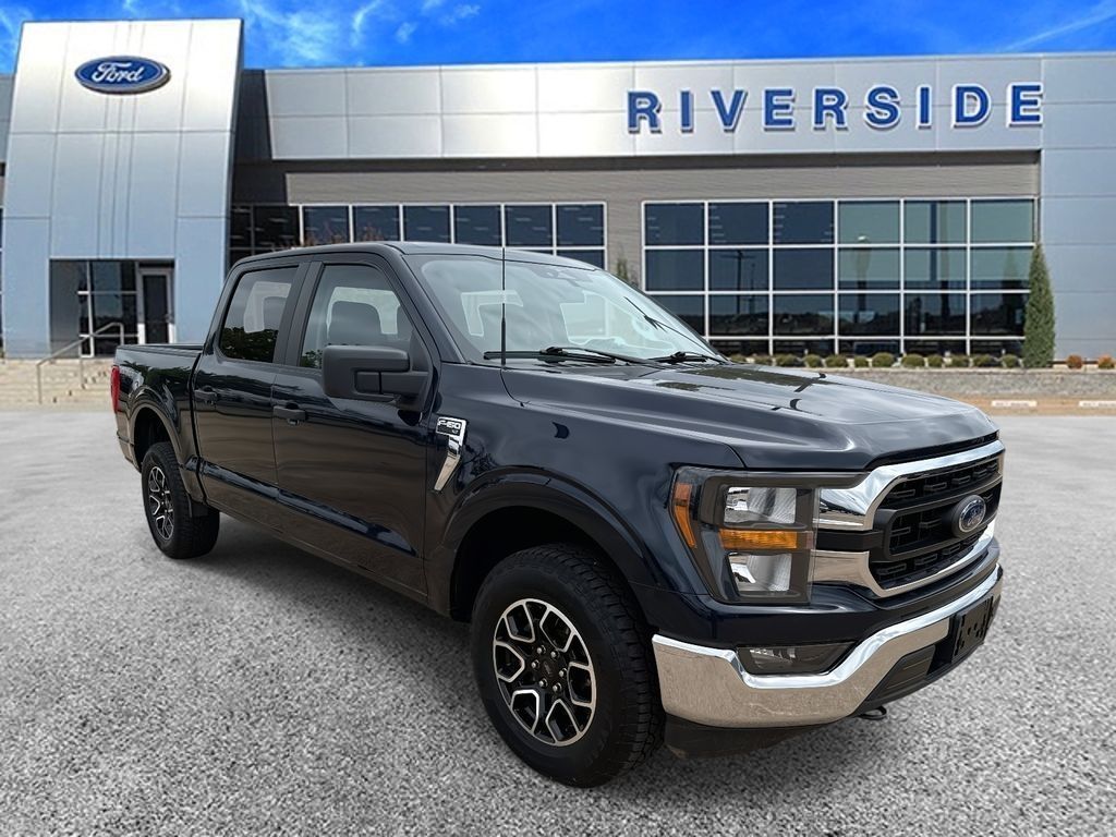 2023 Ford F-150 XLT photo 2