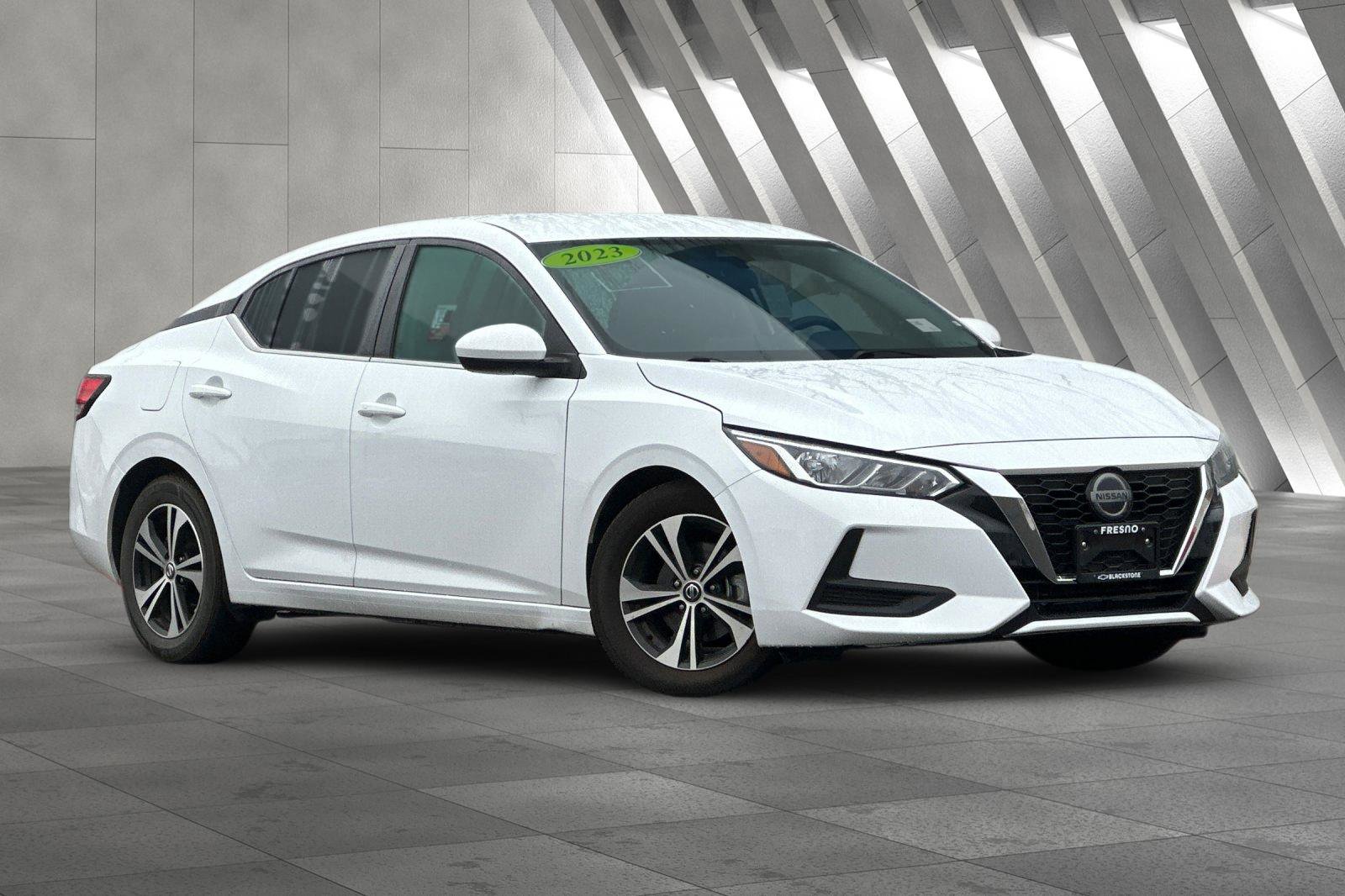 2023 Nissan Sentra SV photo 2