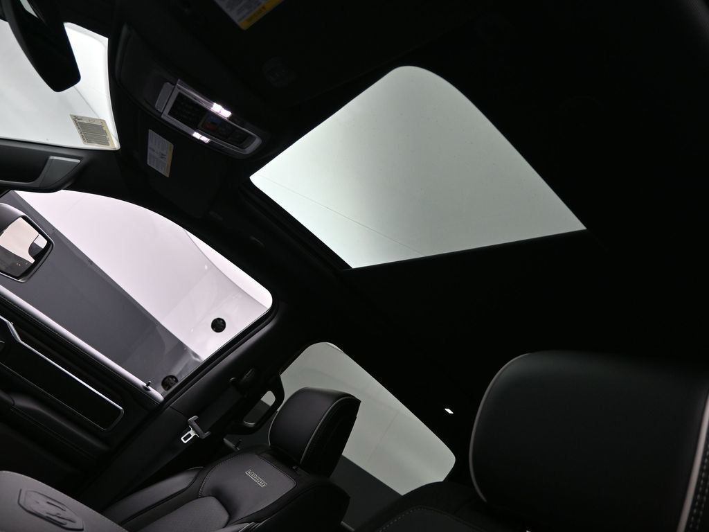 2026 Ram 1500 Laramie photo 16