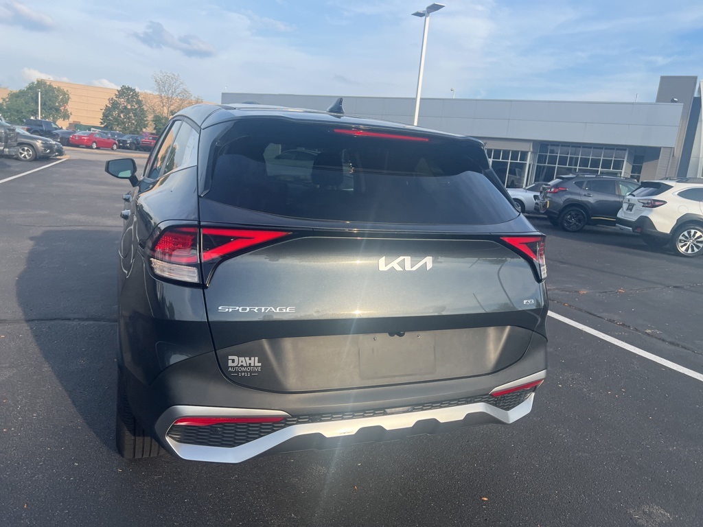 2024 Kia Sportage LX photo 5