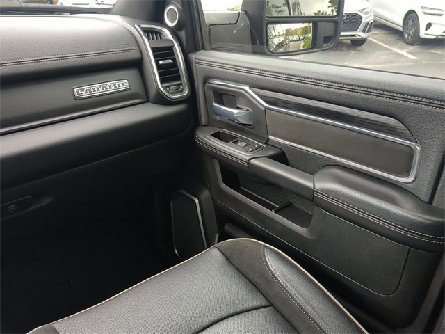 2024 Ram 3500 Laramie photo 18