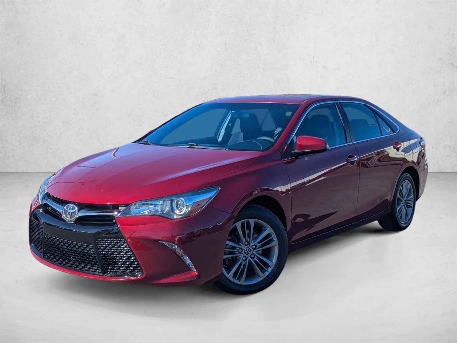 2016 Toyota Camry Special Edition's photo