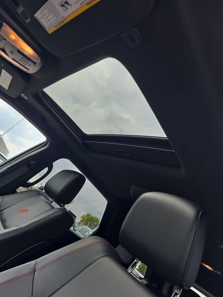 2024 Dodge Durango R/T Plus photo 9