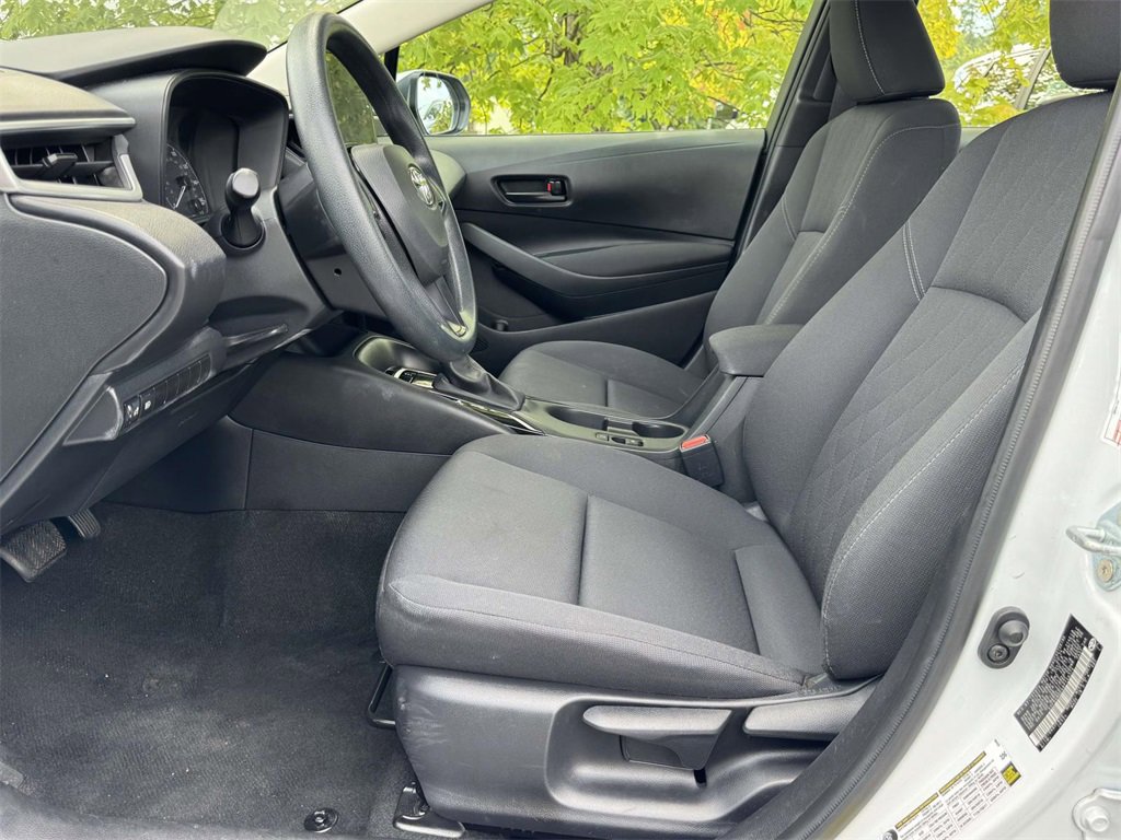 2024 Toyota Corolla LE photo 6