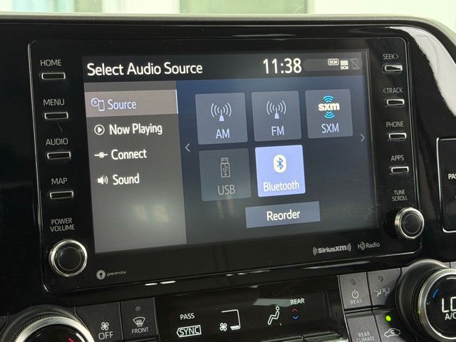 2020 Toyota Highlander XLE photo 20