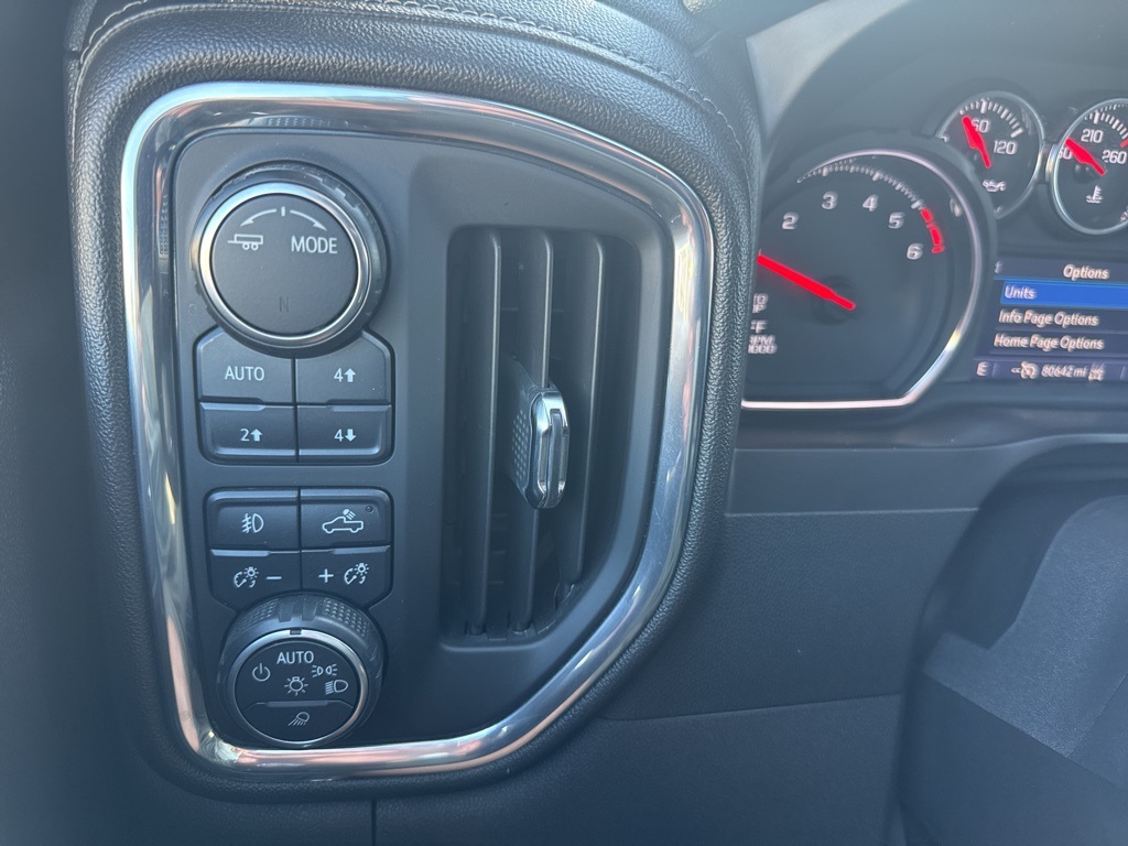 2020 Chevrolet Silverado 1500 RST photo 11