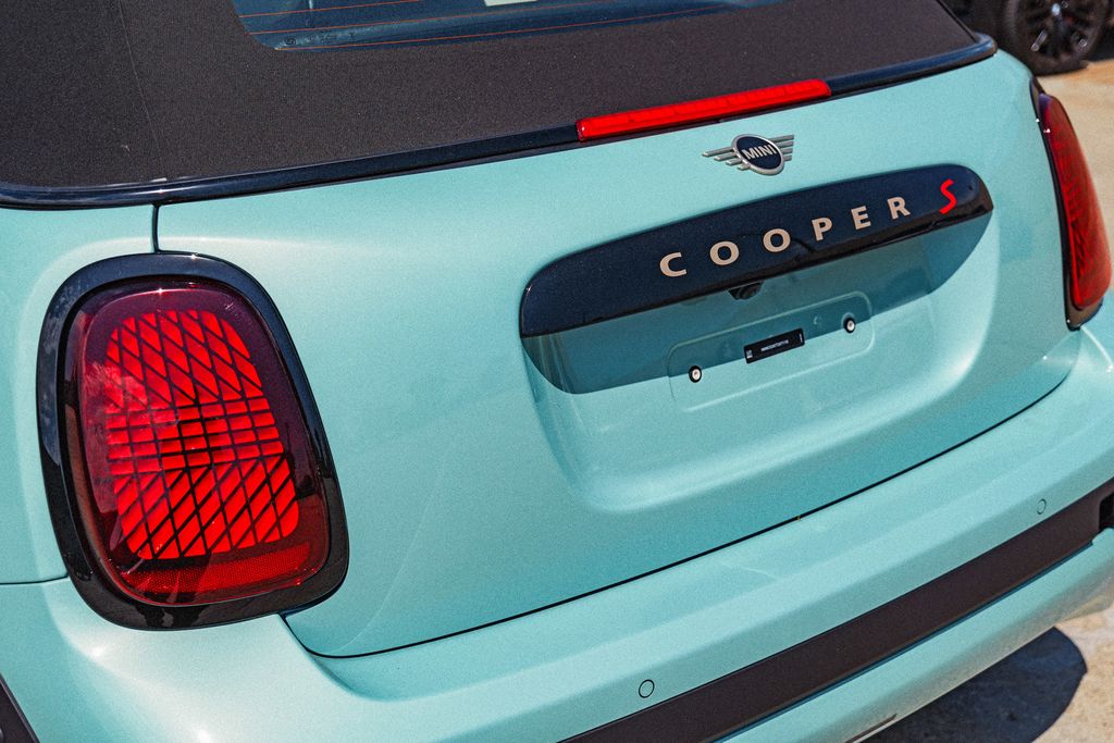 2026 Mini Cooper Convertible Signature photo 7
