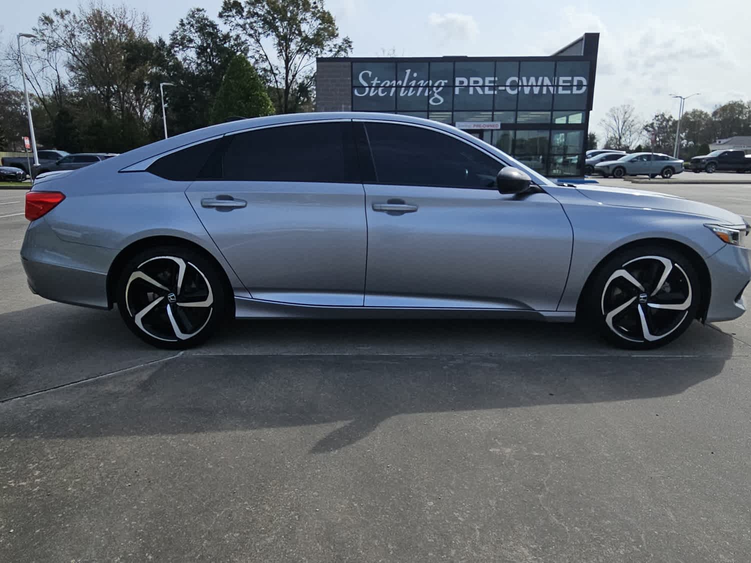 2022 Honda Accord Sport's photo