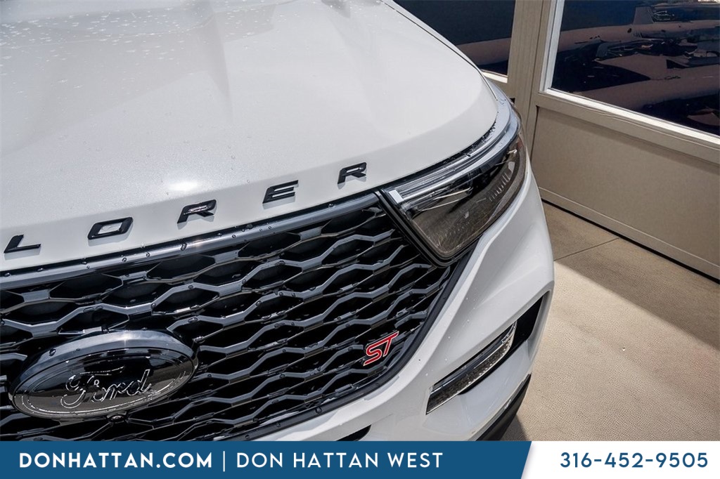 2023 Ford Explorer ST photo 33