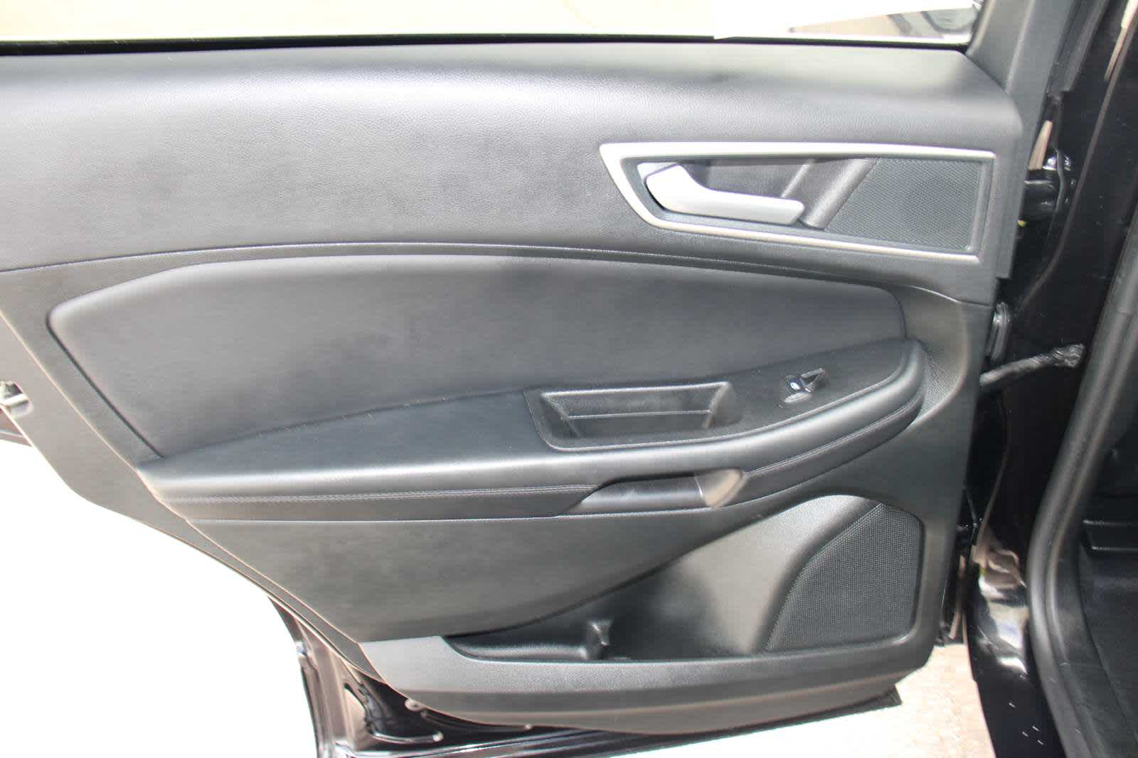 2024 Ford Edge SEL photo 39