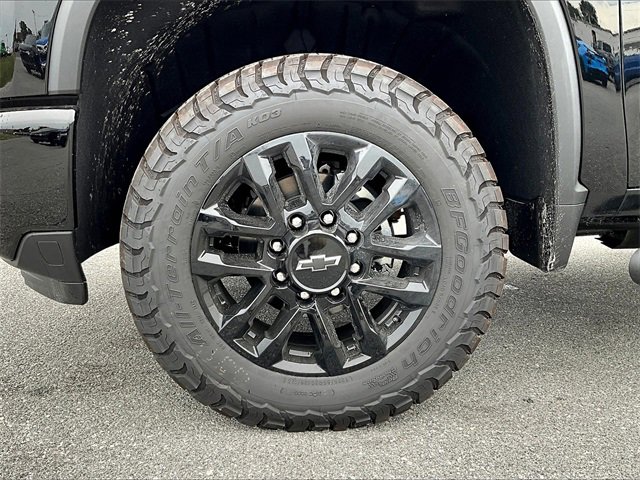 2025 Chevrolet Silverado 2500HD LT photo 7