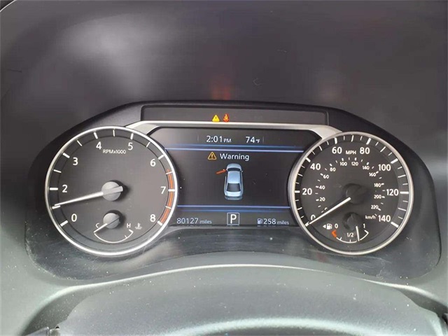 2021 Nissan Altima 2.5 SR photo 9