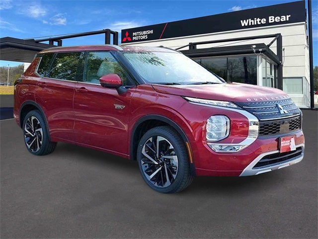 2025 Mitsubishi Outlander Plug-in Hybrid SEL's photo