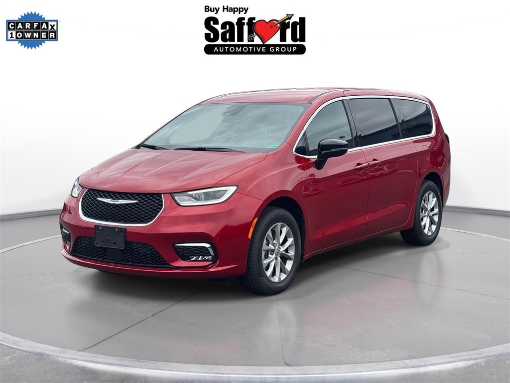 2025 Chrysler Pacifica Select's photo