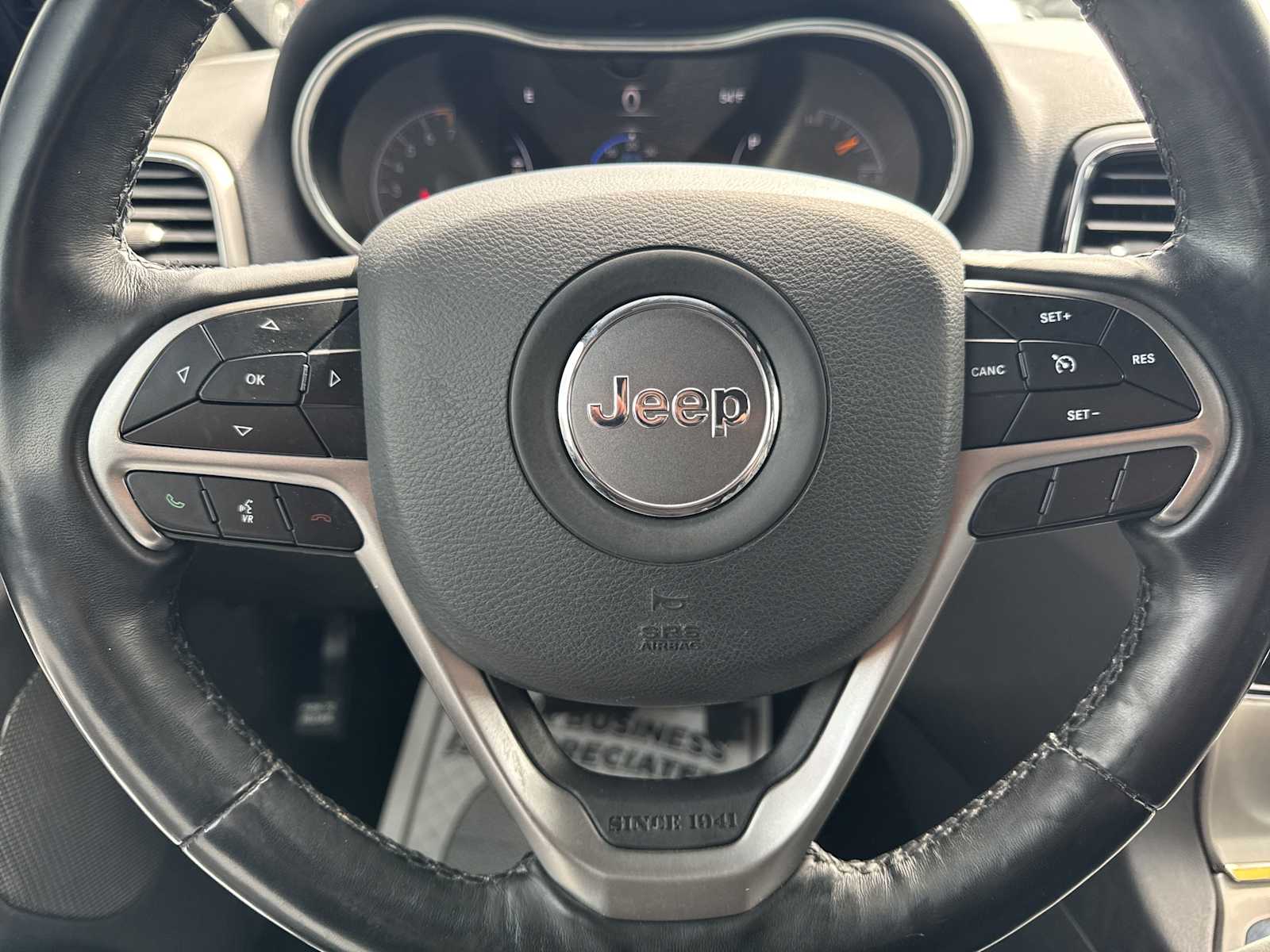 2021 Jeep Grand Cherokee Laredo X photo 25