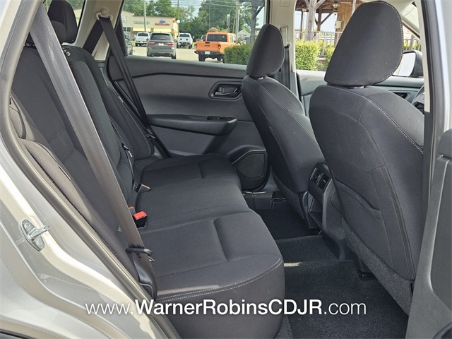 2024 Nissan Rogue S photo 8