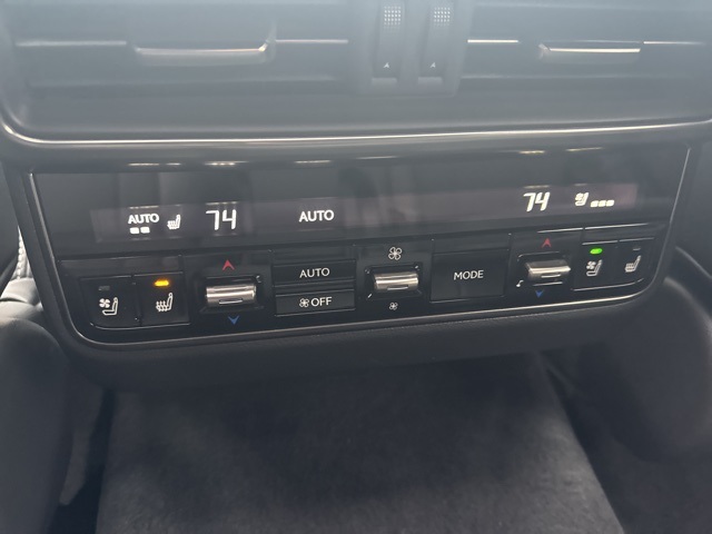 2025 Lexus LX 600 Premium photo 37
