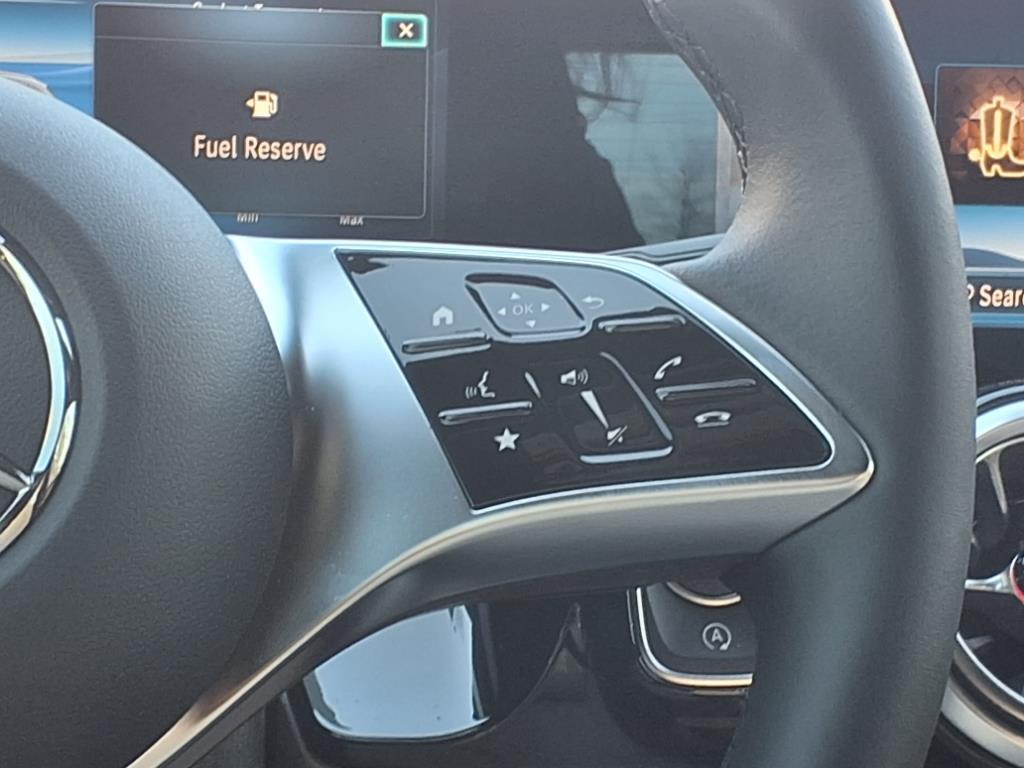 2025 Mercedes Benz GLA 250 photo 12