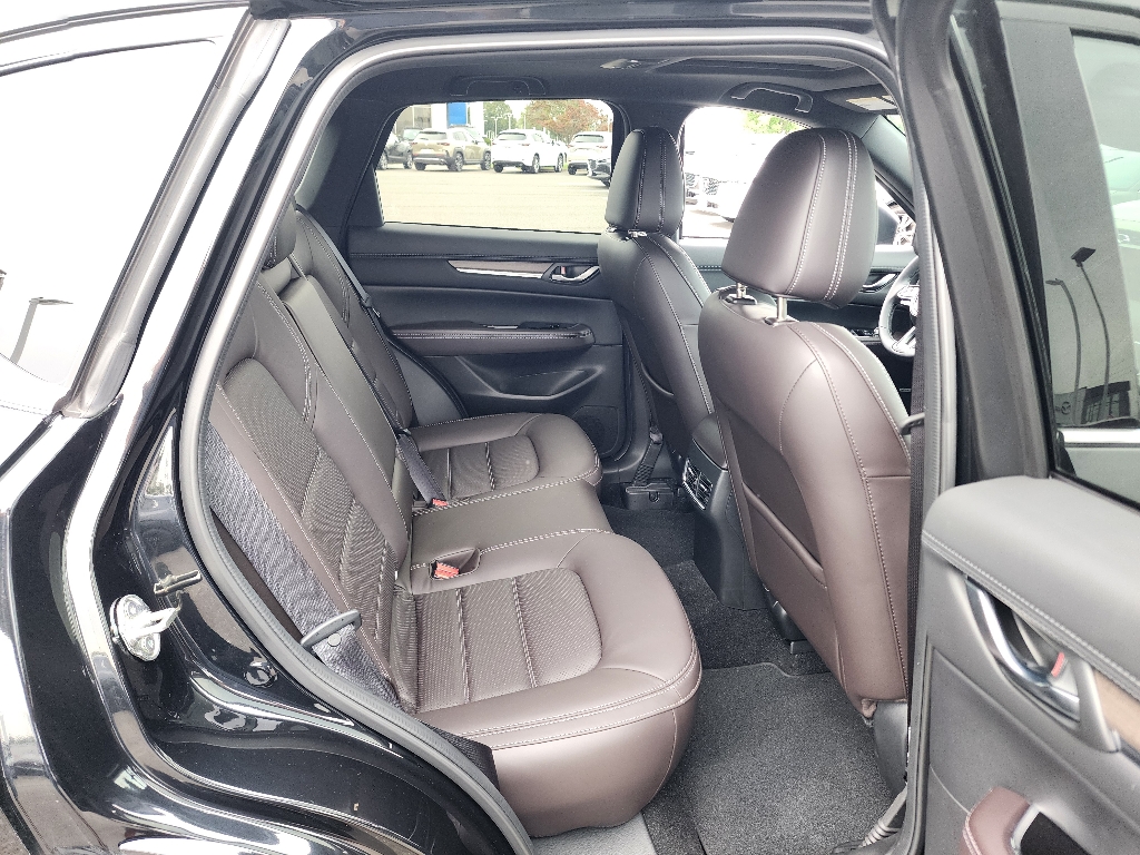2025 Mazda CX-5 2.5 Turbo Signature photo 25