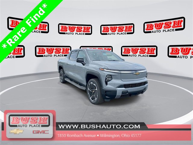 2026 Chevrolet Silverado EV LT's photo