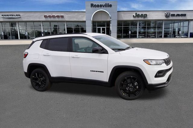 2026 Jeep Compass Latitude Altitude Special Edition photo 2