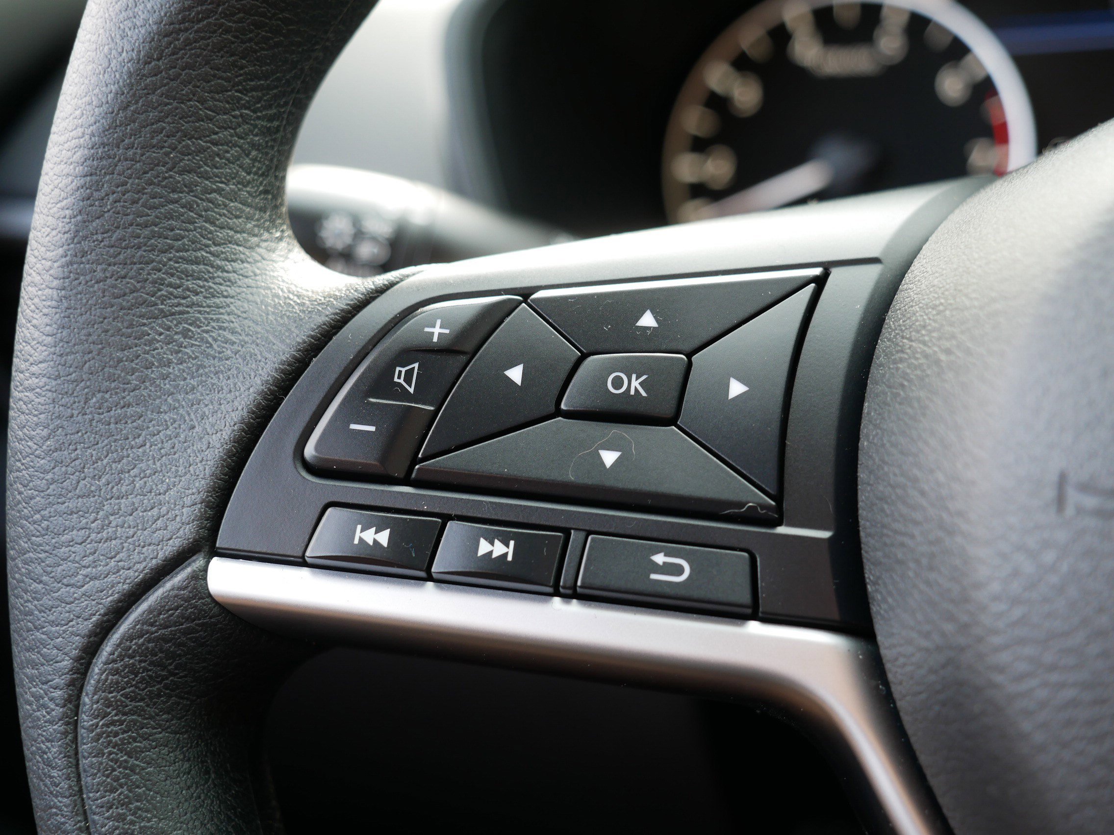 2022 Nissan Altima 2.5 SV photo 28