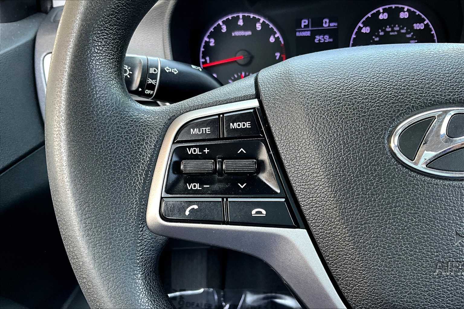 2020 Hyundai Accent SE photo 21