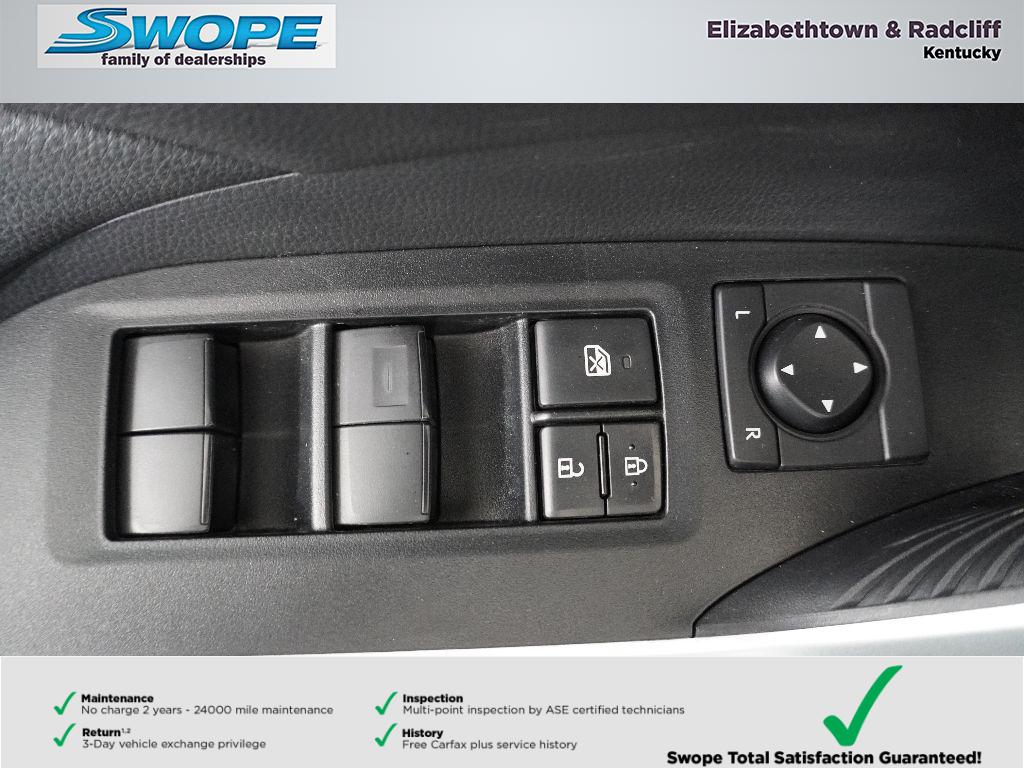 2021 Toyota RAV4 XLE photo 23