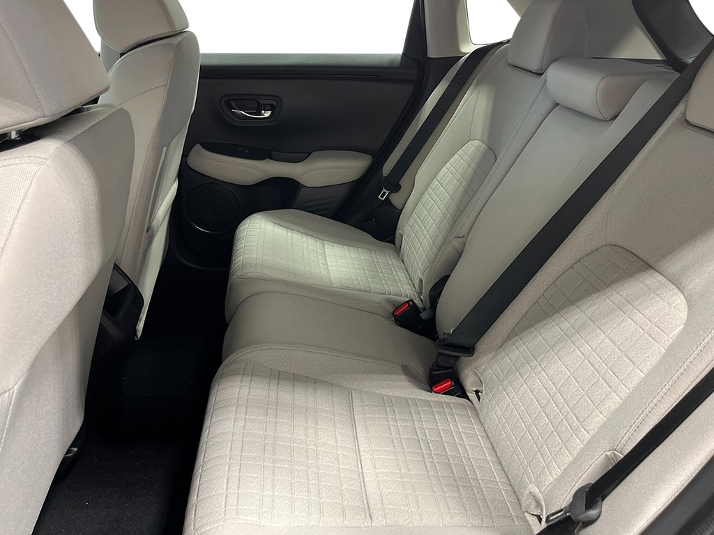 2026 Honda HR-V LX photo 16