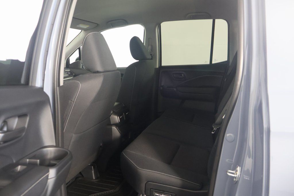 2025 Honda Ridgeline Sport photo 6