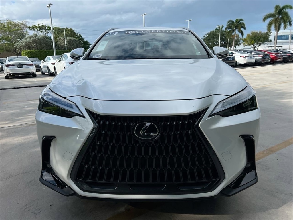 2024 Lexus NX 250 photo 2