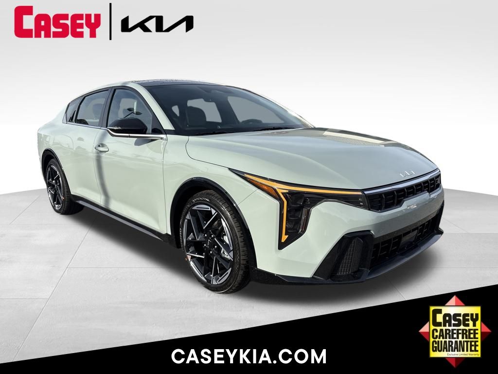 2025 Kia K4 GT-Line's photo