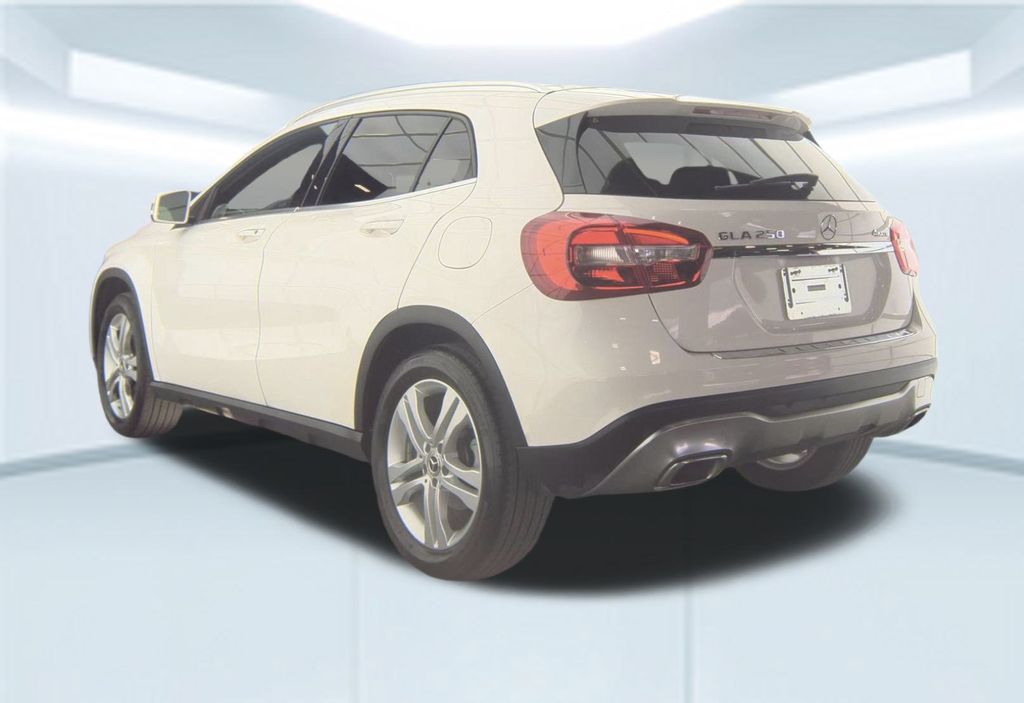 2019 Mercedes Benz GLA 250 4MATIC photo 4