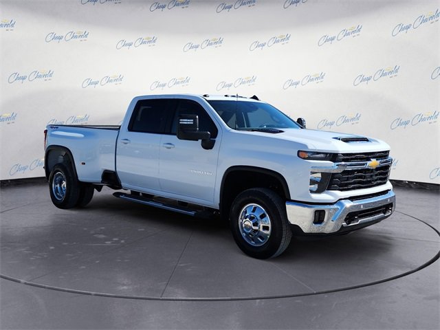 2026 Chevrolet Silverado 3500HD LT photo 6