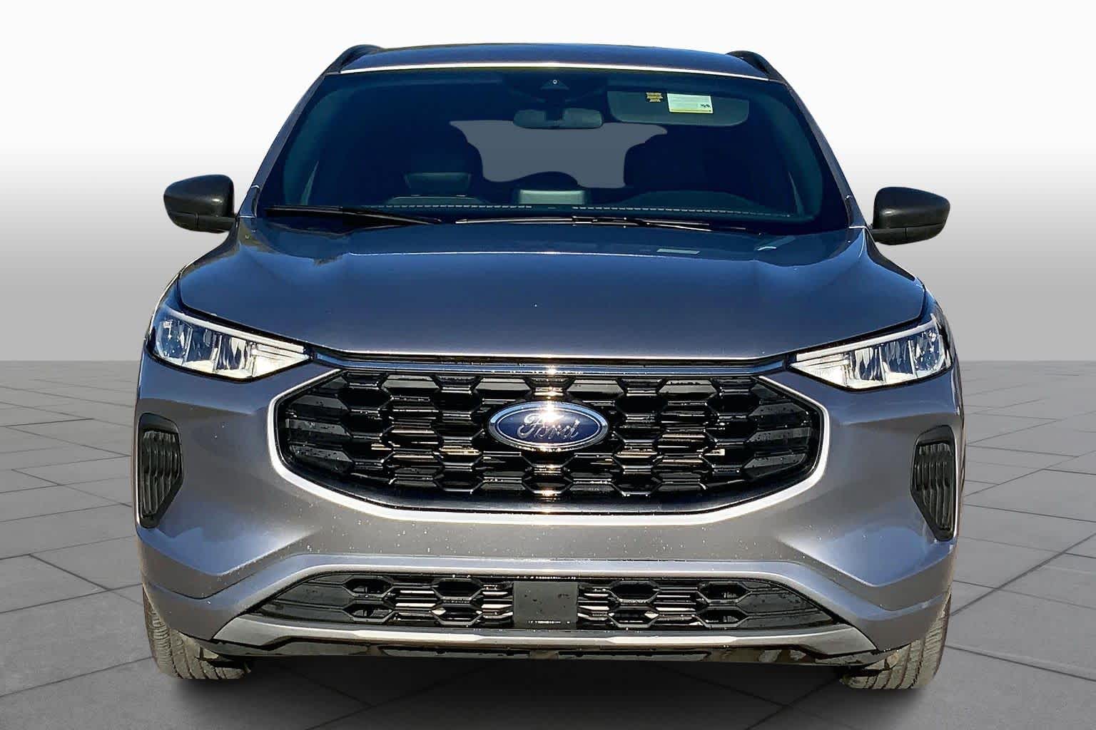 2024 Ford Escape ST-Line photo 3