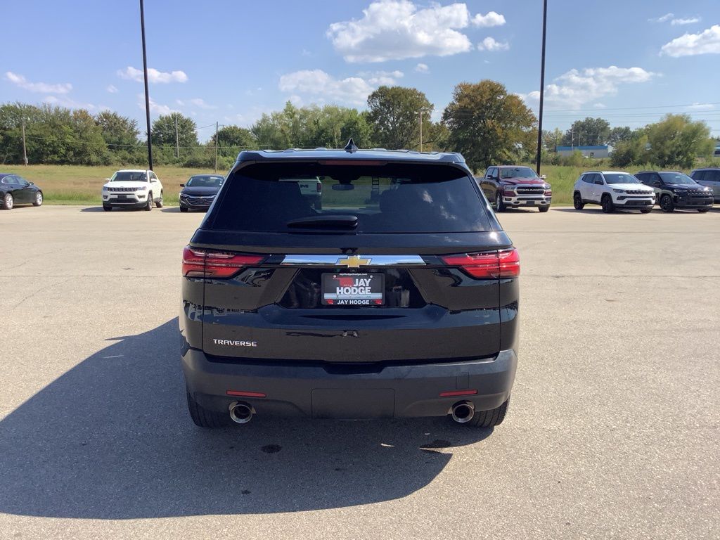 2023 Chevrolet Traverse LS photo 6