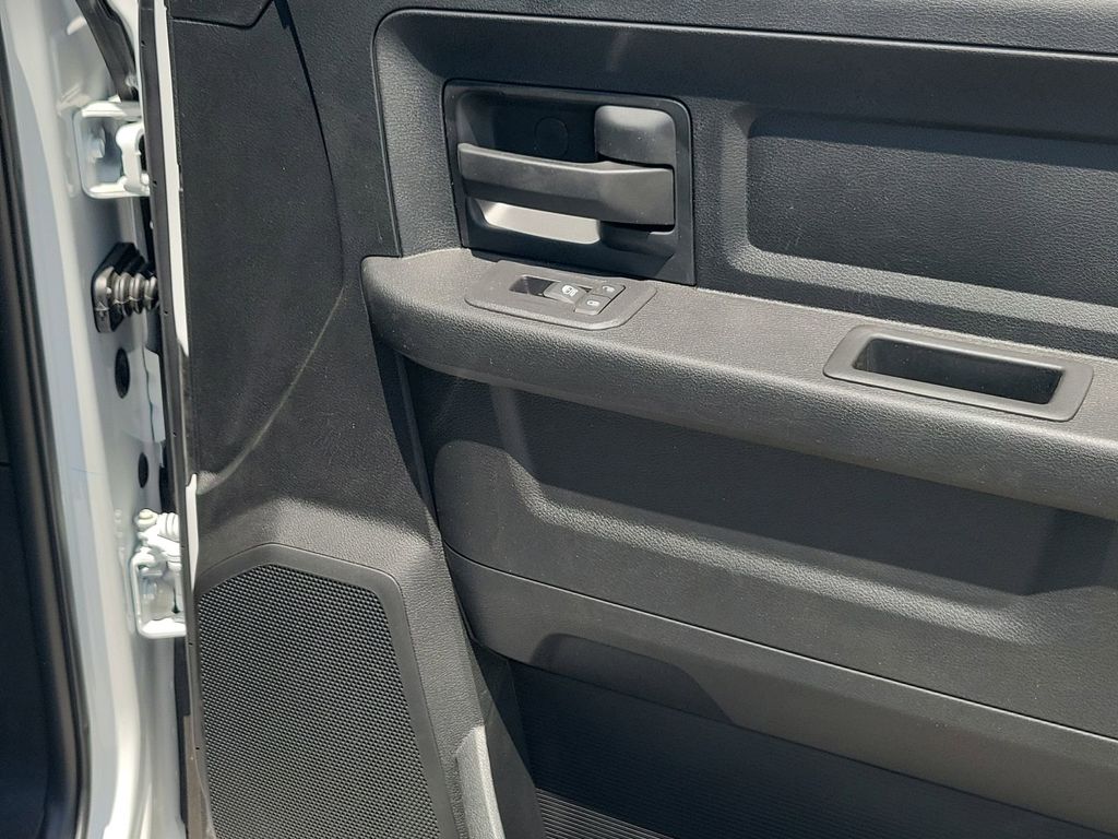 2025 Ram 3500 Tradesman photo 46