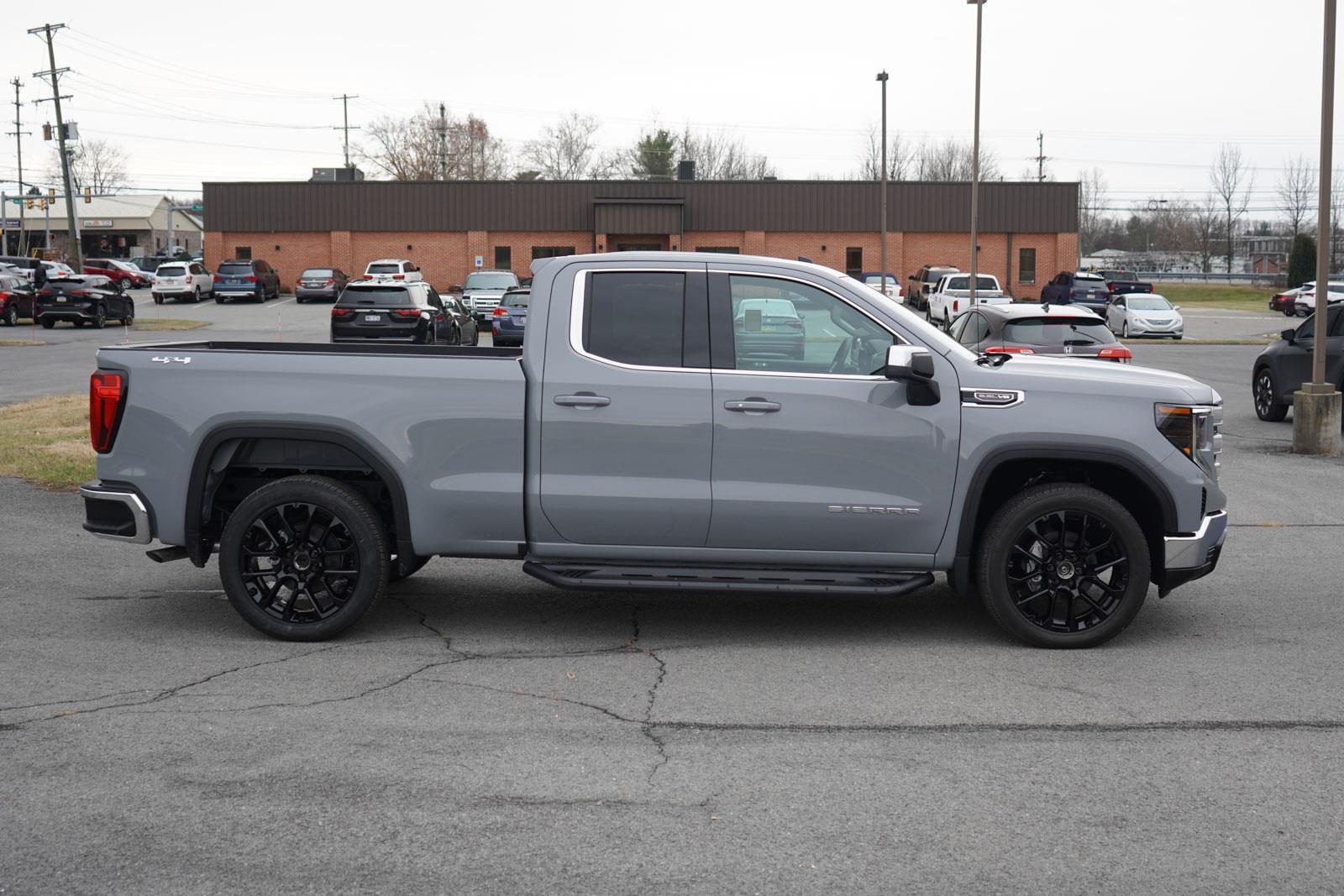2025 Gmc Sierra 1500 SLE photo 2
