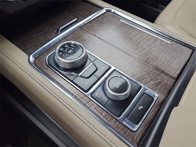 2019 Ford Expedition Limited photo 22